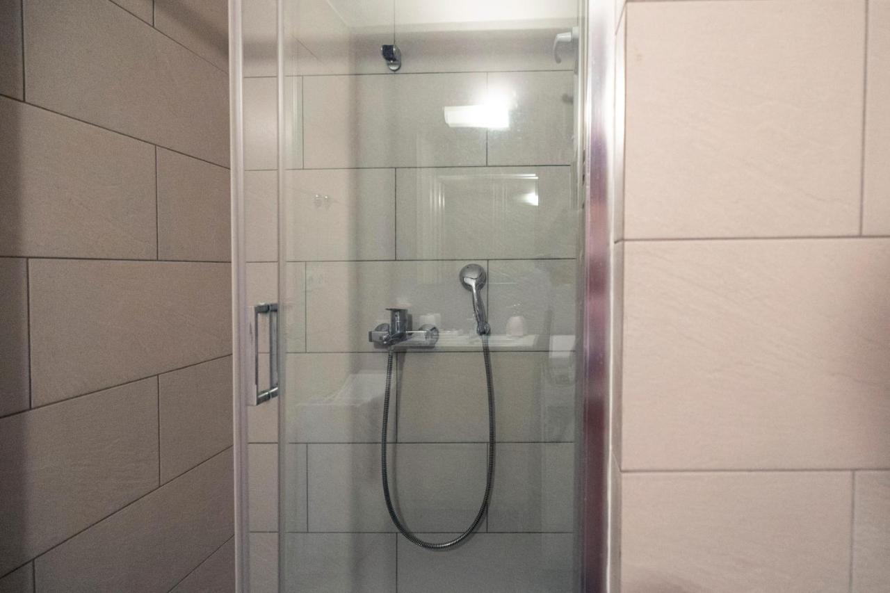 Delmare MQUEEN Apartment Thessaloniki Buitenkant foto